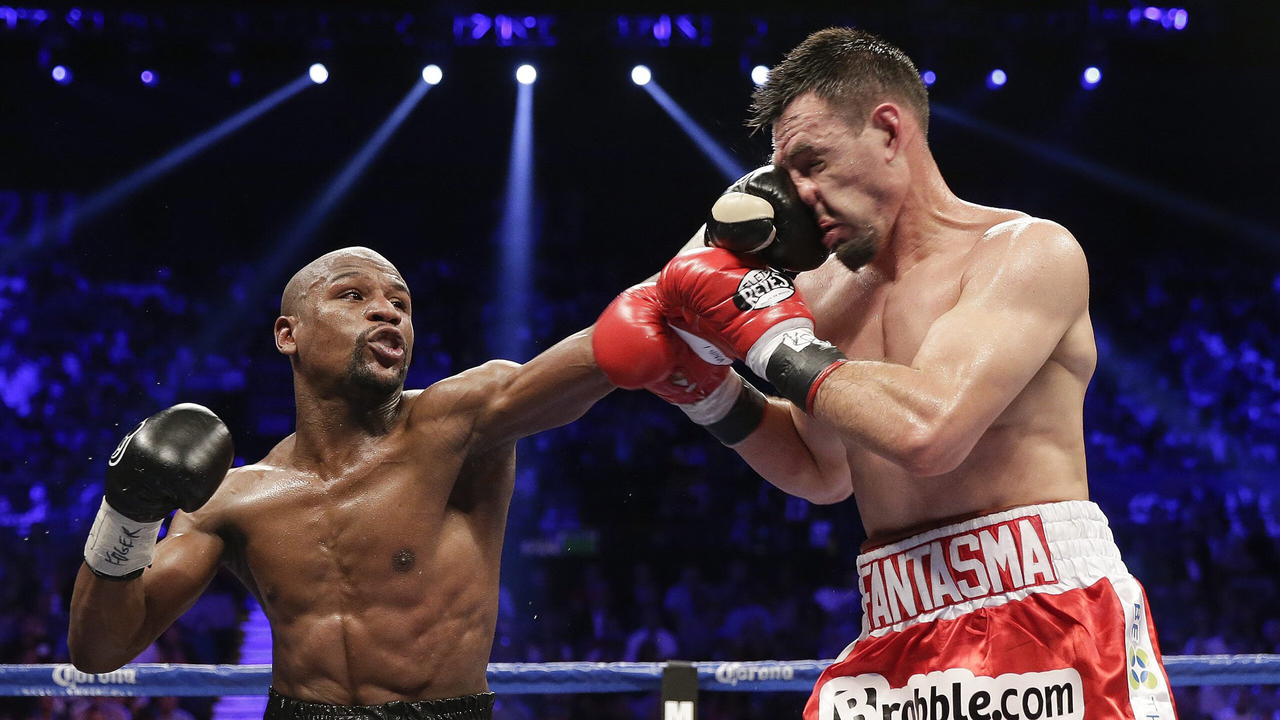 法网红土大战精彩纷呈，法网红土赛场